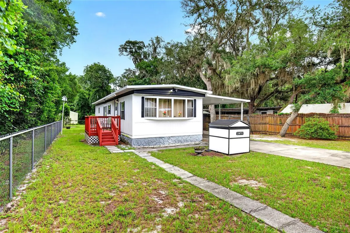 2471 SE 185th Terrace, Ocklawaha, FL 32179 - #1