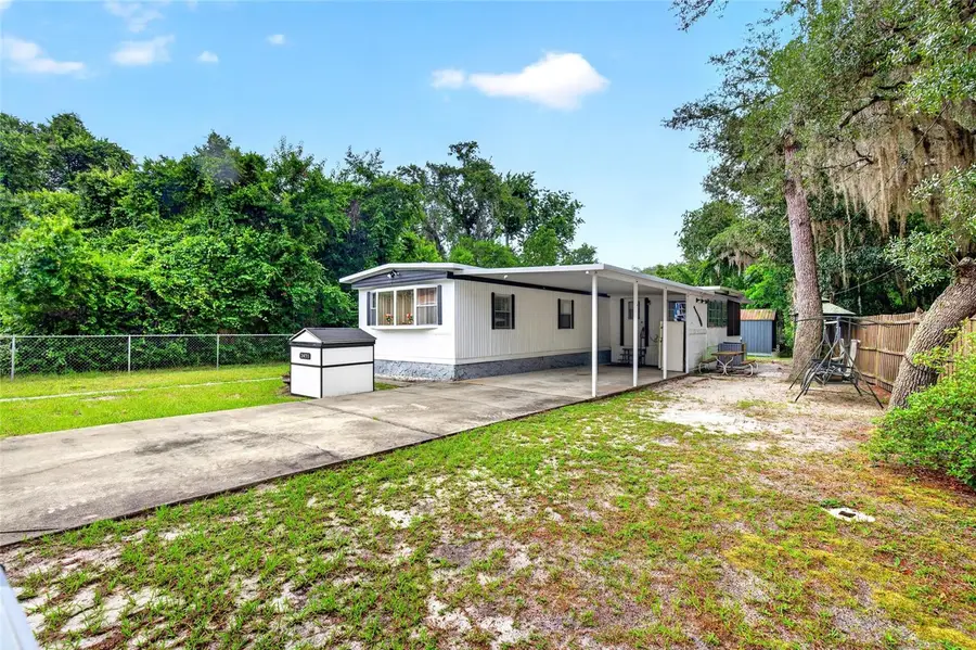 2471 SE 185th Terrace, Ocklawaha, FL 32179 - #3