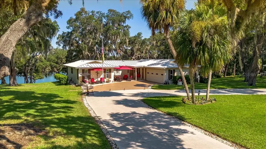 10522 SE 146th Terrace Road, Ocklawaha, FL 32179 - #2