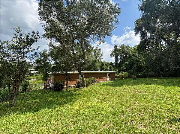 18225 SE 22nd Place, SILVER SPRINGS, FL 34488