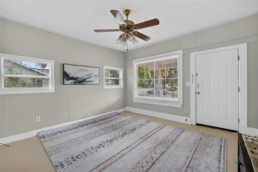 926 NE 8th Avenue, Ocala, FL 34470 - #3