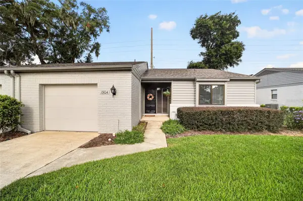 1904 SE 37th Court Circle, OCALA, FL 34471