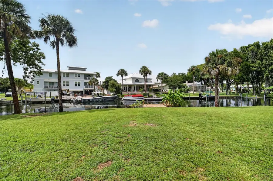 232 SE Kings Bay Dr, Crystal River, FL 34429 - #3