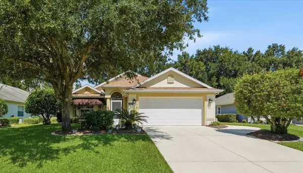 6133 Landings Boulevard, LADY LAKE, FL 32159