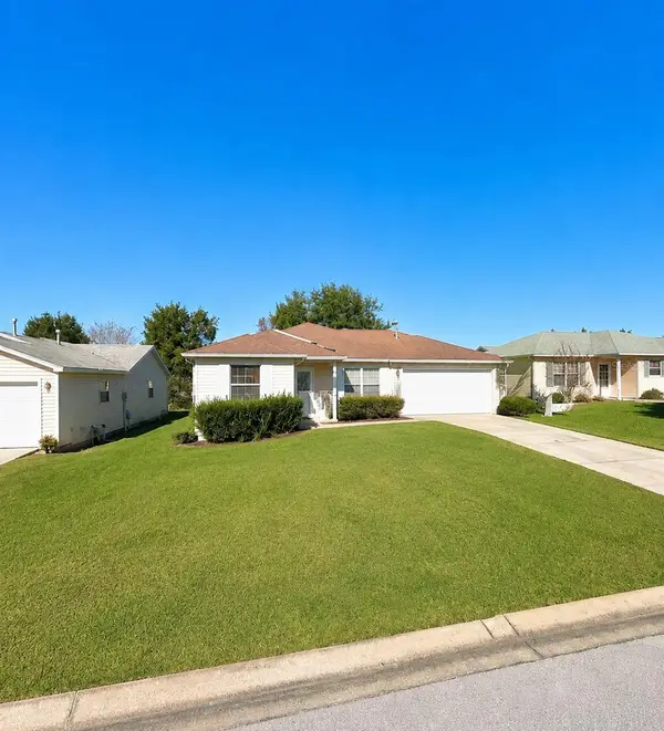 9533 SE 168th Maplesong Lane, THE VILLAGES, FL 32162