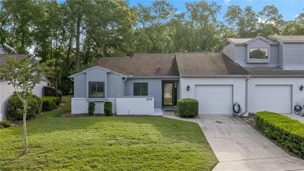2052 SE 37th Court Circle, OCALA, FL 34471