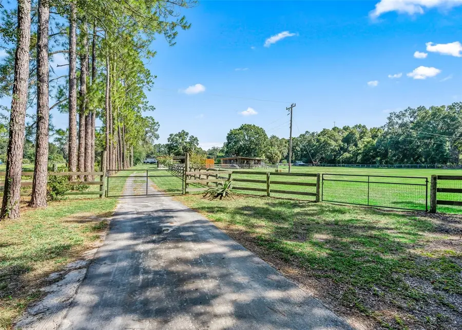 2195 NE 165th Street, Citra, FL 32113 - #3