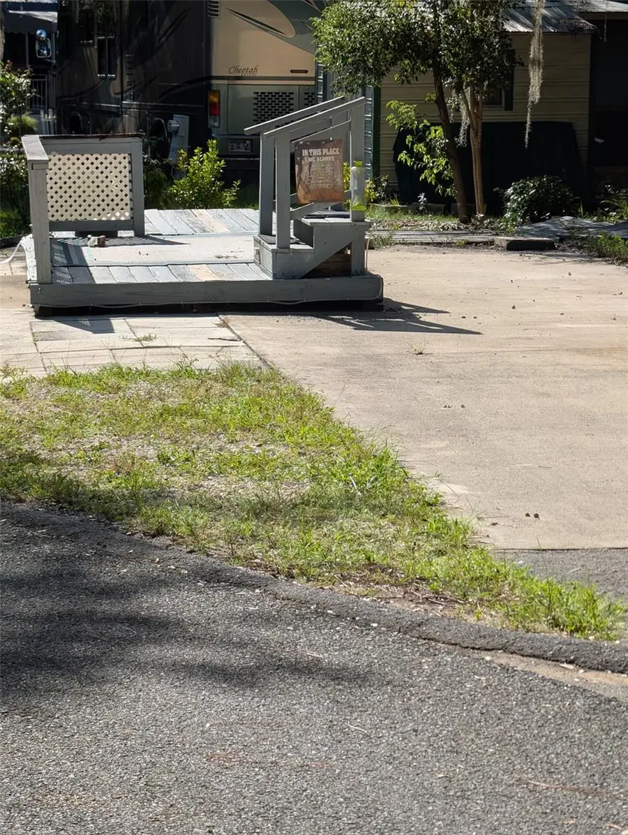 25225 NE 141st Lane Ne, Salt Springs, FL 32134 - #2