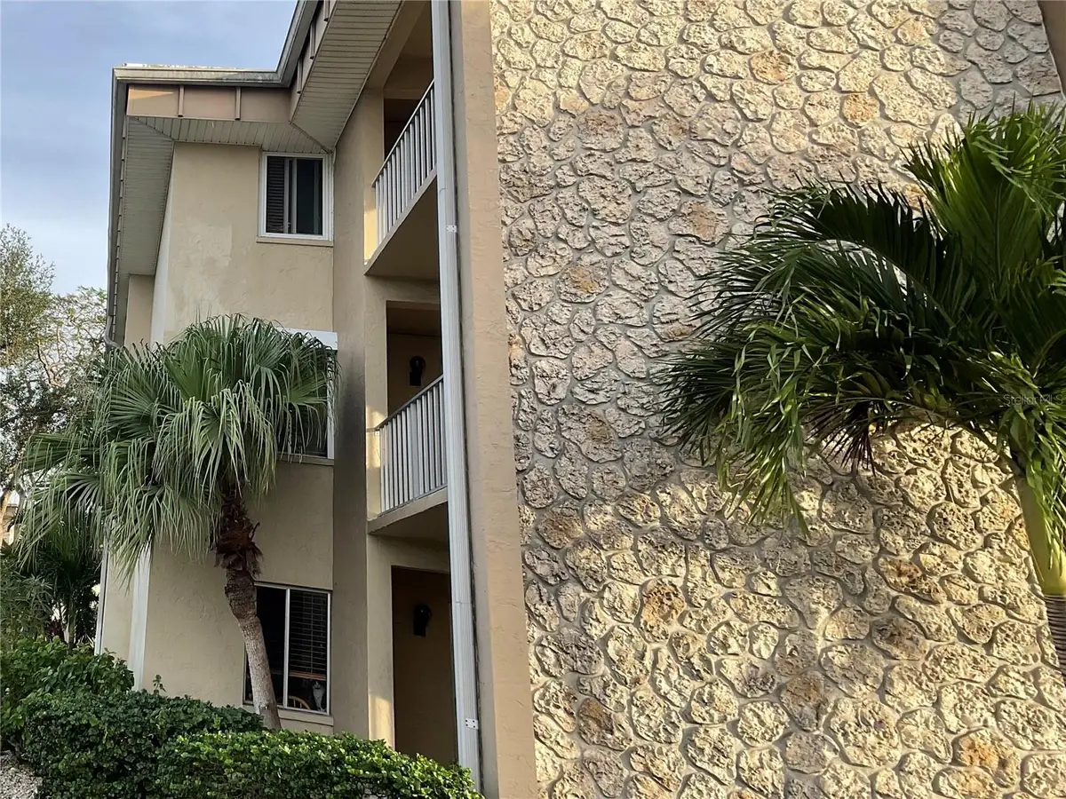 2244 Winkler Avenue #301, Fort Myers, FL 33901 - #1