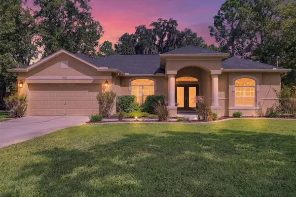 13087 Painted Bunting Avenue, WEEKI WACHEE, FL 34614