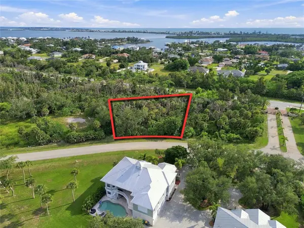10121 Creekside Drive, PLACIDA, FL 33946