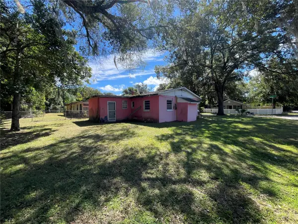 1949 NW 4th Place, OCALA, FL 34475