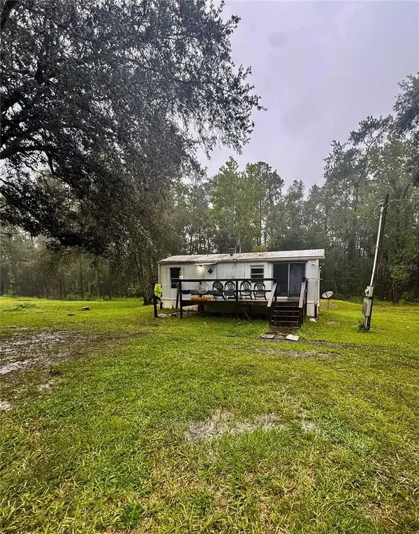 10379 NE Highway 314, SILVER SPRINGS, FL 34488
