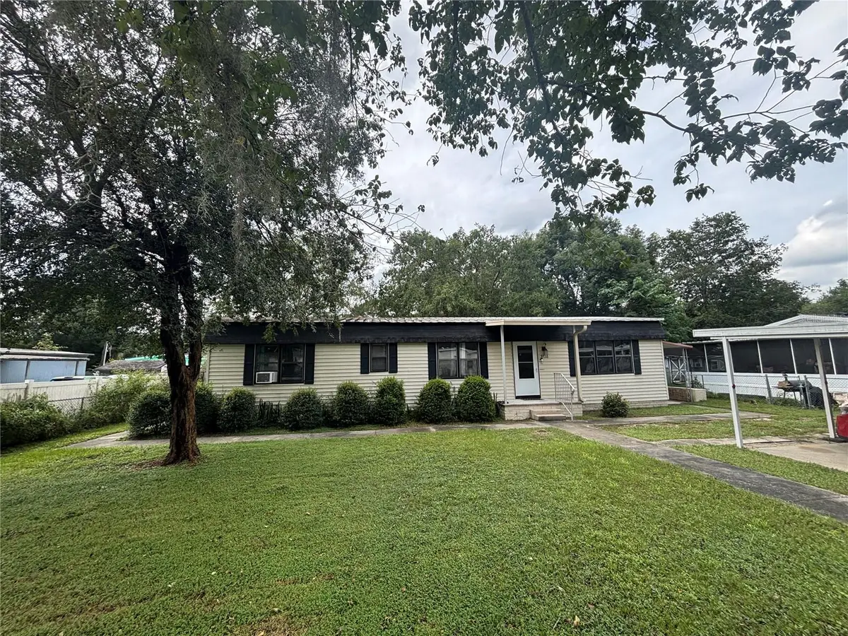 3728 NE 59th Avenue, Silver Springs, FL 34488 - #1