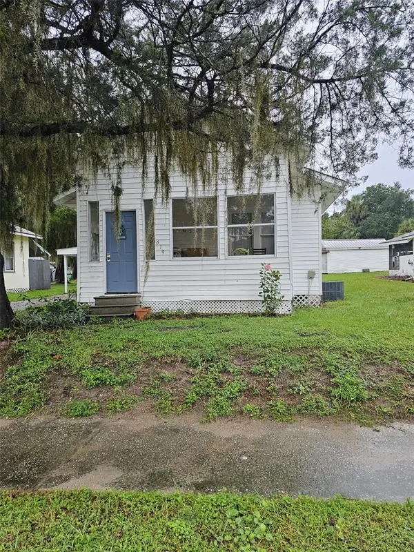 619 NE 8th Avenue, OCALA, FL 34470