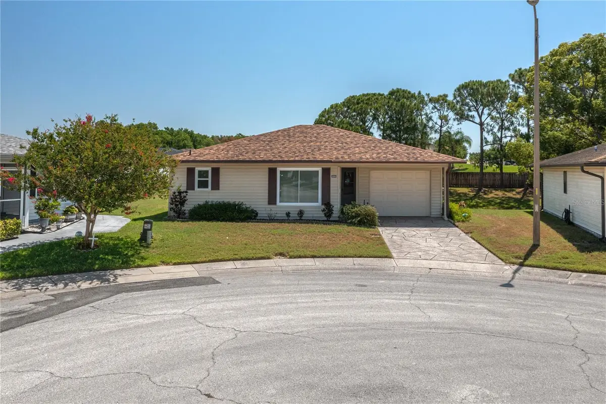 3245 Prairie Dunes Circle E, Lakeland, FL 33810 - Image #1