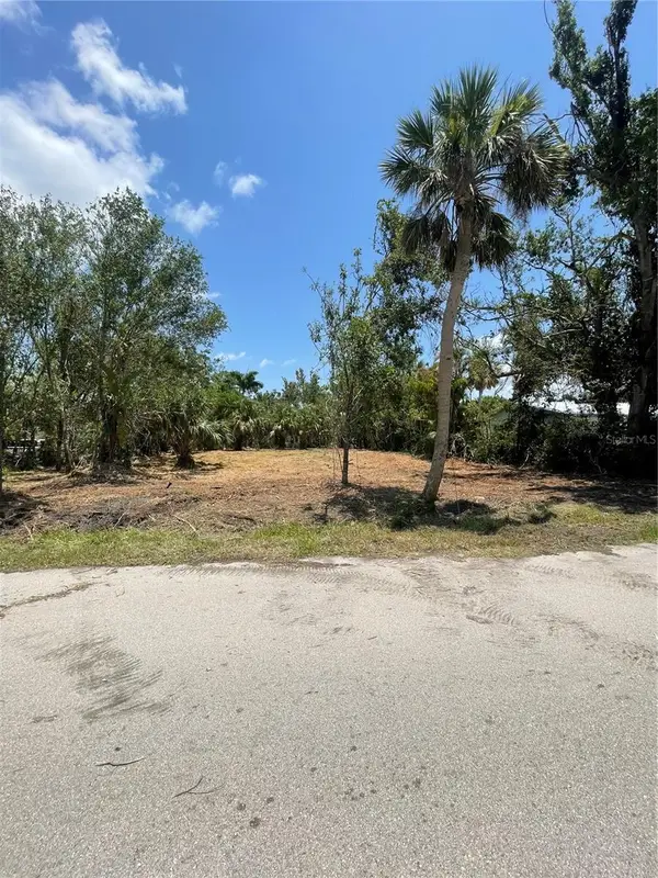 202 Charlotte Street, PUNTA GORDA, FL 33950