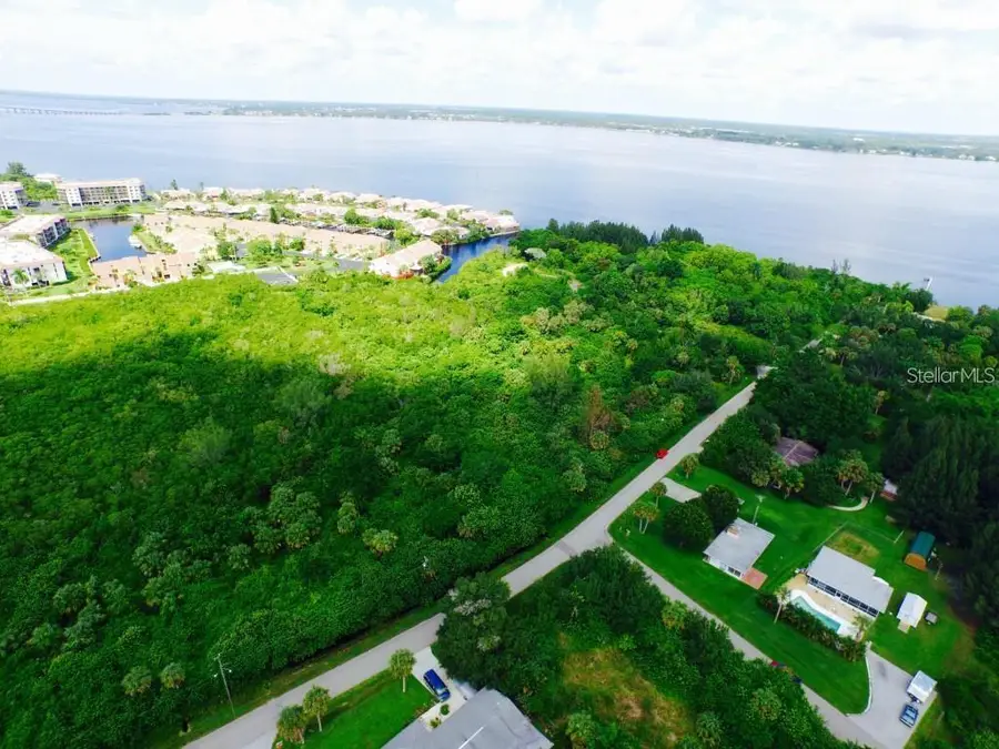 202 Charlotte Street, Punta Gorda, FL 33950 - Image #3