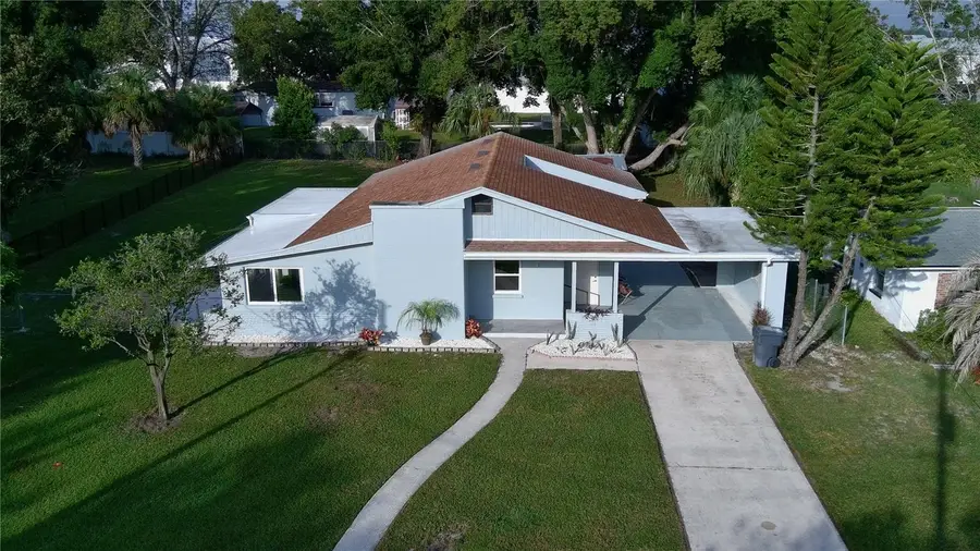 2221 20th Street Nw, Winter Haven, FL 33881 - Image #2