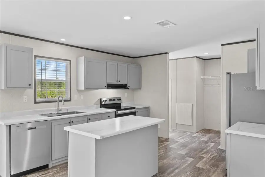 2436 Edwin Street Ne, Winter Haven, FL 33881 - Image #3