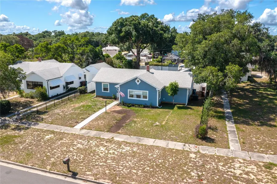 414 E Bullard Avenue, Lake Wales, FL 33853 - #3