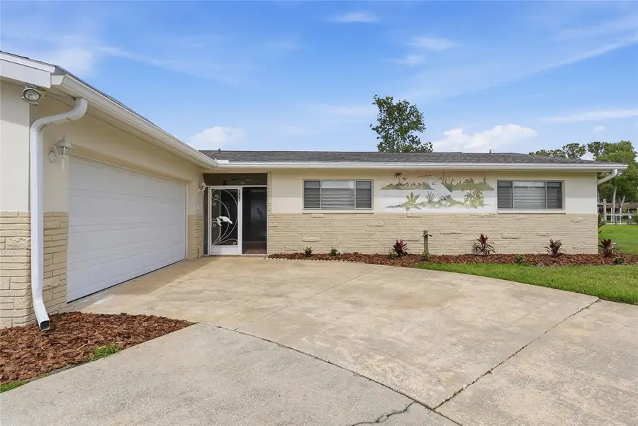 1401 SE Paradise Avenue, Crystal River, FL 34429 - #2