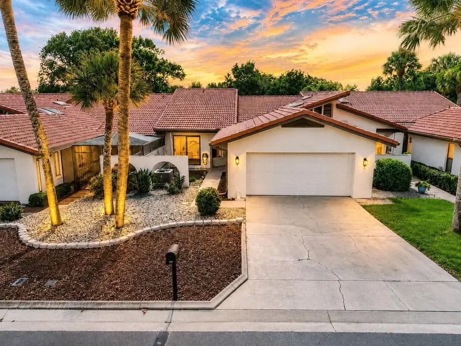 503 Clubhouse Drive, Lake Wales, FL 33898 - #2