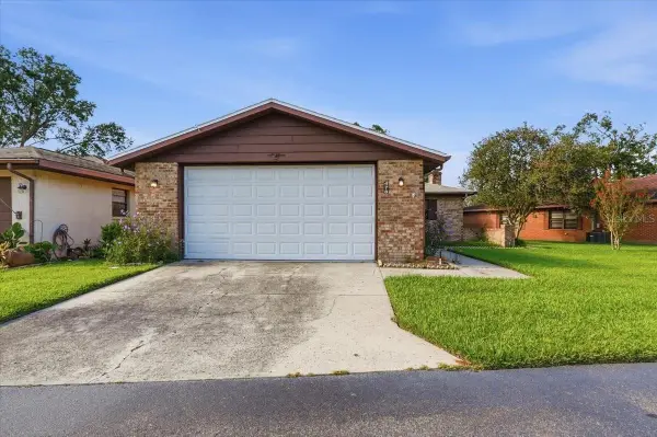 478 Lake Carolyn Circle, LAKELAND, FL 33813