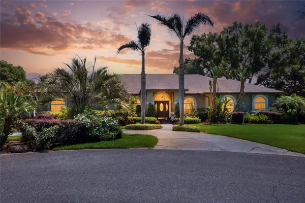 2428 Wildwood Court, WINTER HAVEN, FL 33884