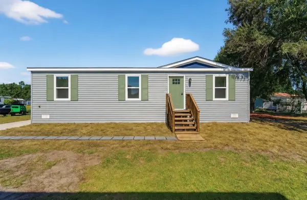 2207 Hialeah Avenue, LEESBURG, FL 34748