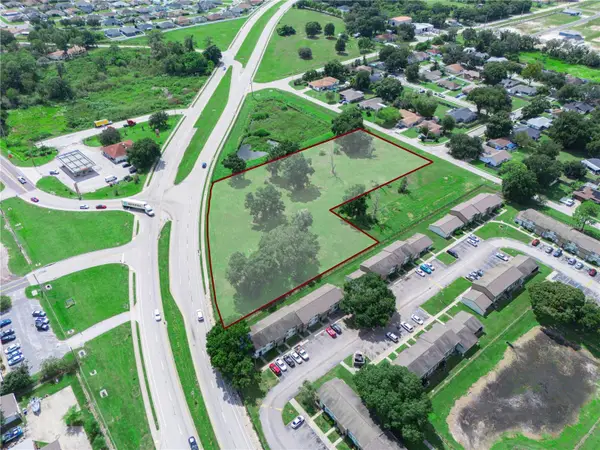 Recker Highway, WINTER HAVEN, FL 33880