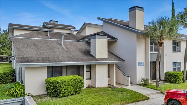 2050 San Marcos Drive Se #211, WINTER HAVEN, FL 33880