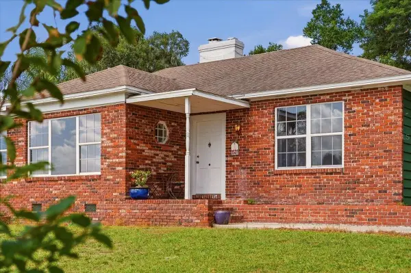 1501 N Lake Howard Drive, WINTER HAVEN, FL 33881