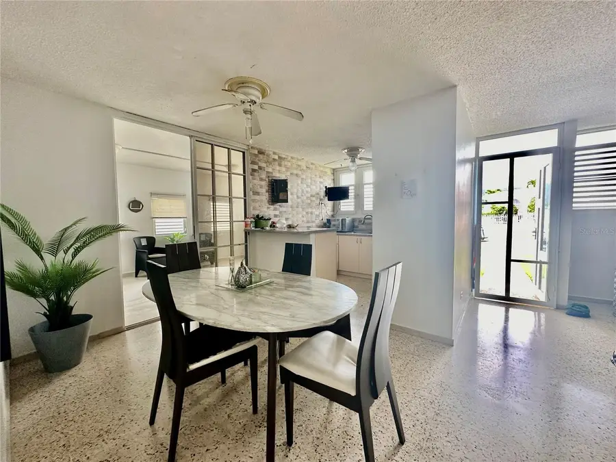 2S 30, 25 ST Urb. El Mirador De Bairoa, Caguas, PR 00727 - Image #3