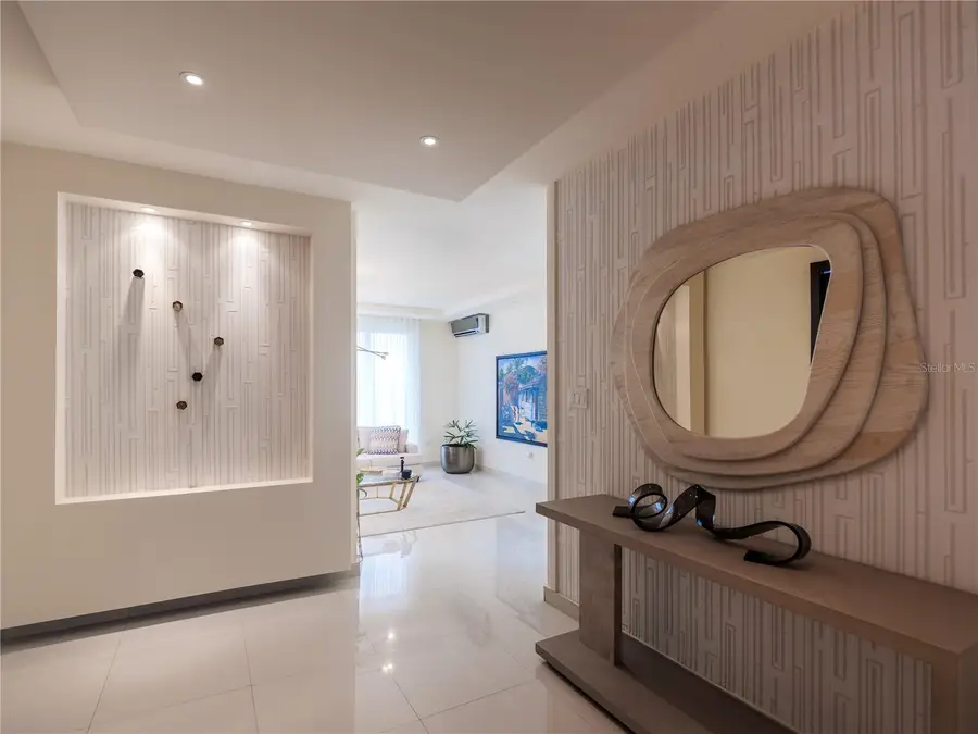 F-2 Las Palomas St, San Juan, PR 00926 - Image #2