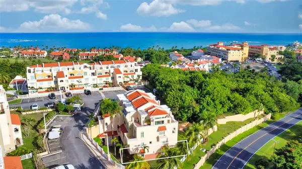 285 Palmanova Inn Rd #9-102, HUMACAO, PR 00791