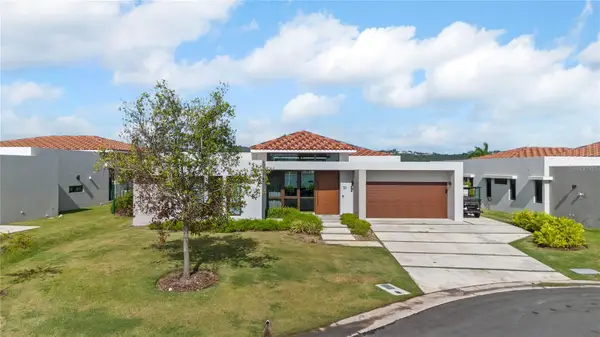 10 Los Lagos, HUMACAO, PR 00791