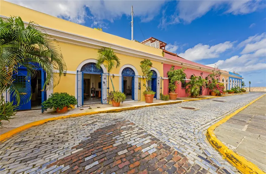 10 Mcarthur Street, San Juan, PR 00901 - Image #2