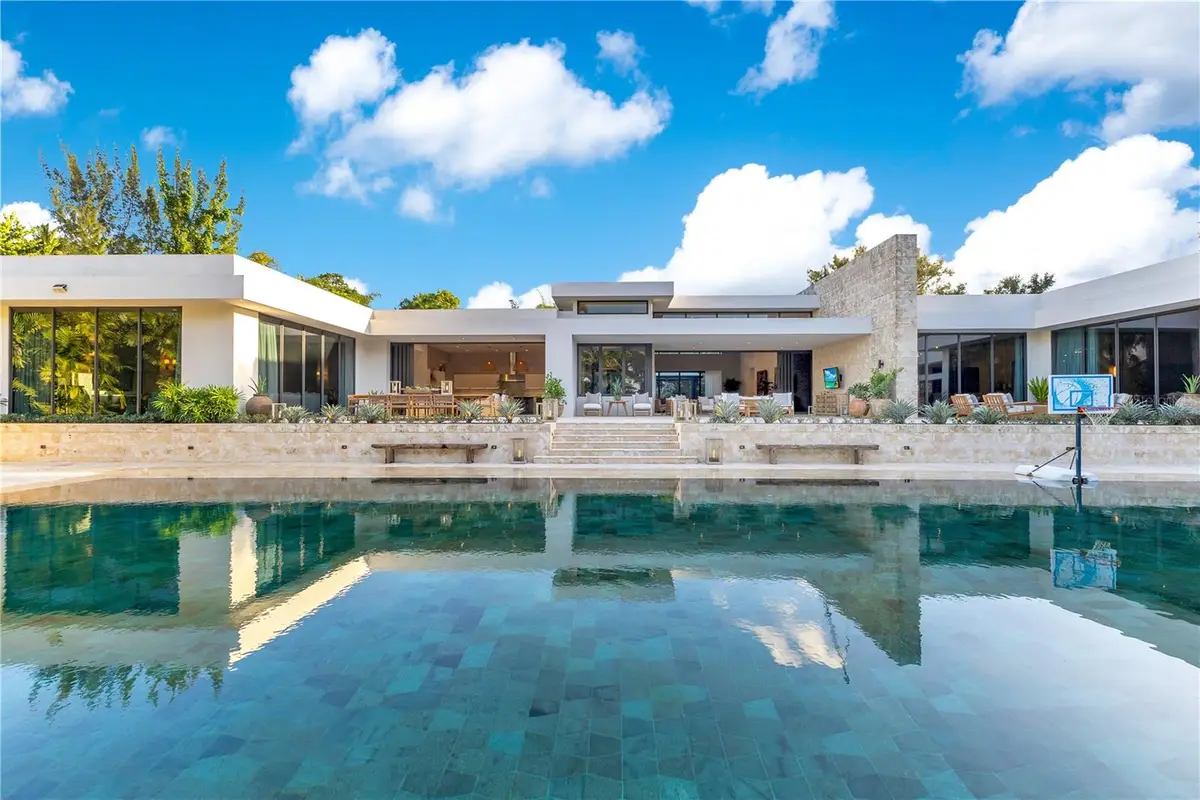 Address Withheld By Seller, Dorado, PR 00646 - #1