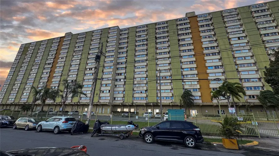 1050 Las Palmas Avenue, Cond Puerta De La Bahia #901, San Juan, PR 00907 - Image #2