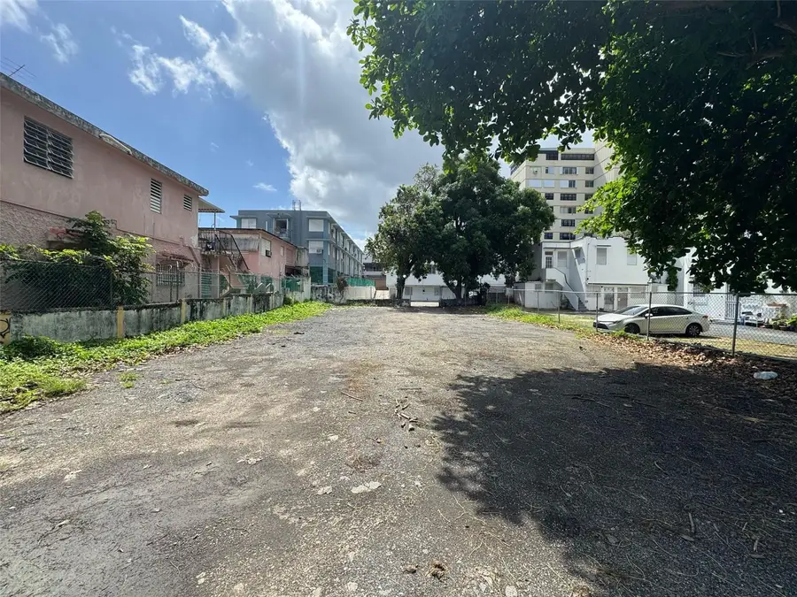 271 Dos Hermanos Street, San Juan, PR 00907 - Image #2