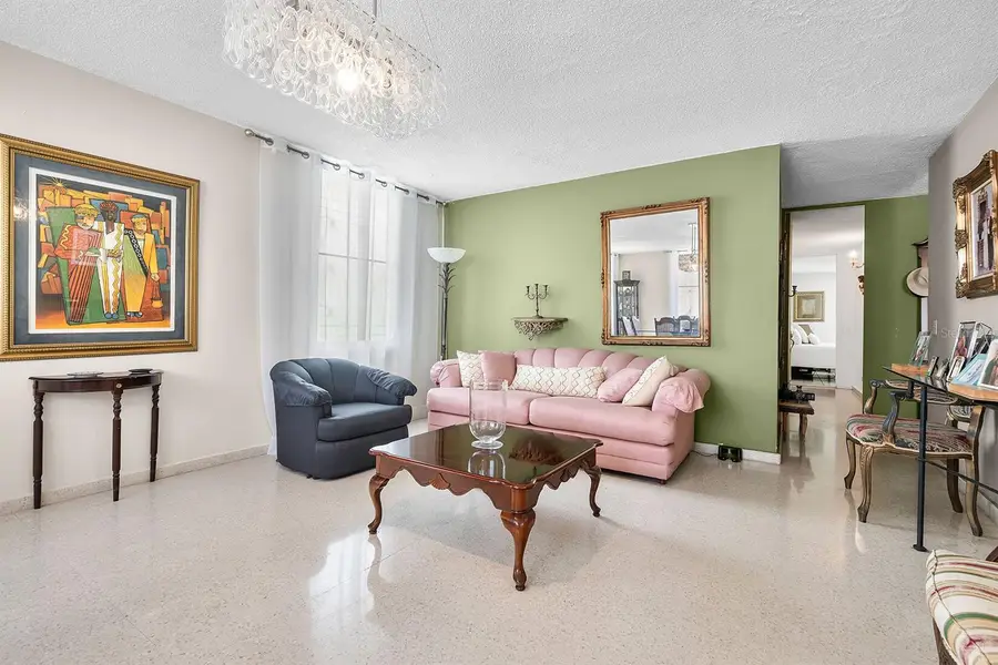 Urb. Torrimar Paseo De La Alhambra #1-16, Guaynabo, PR 00966 - Image #3