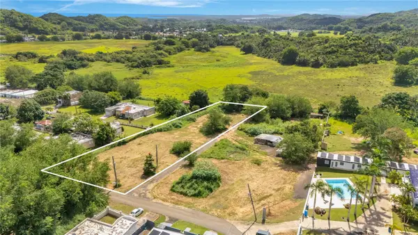 685 Tierras Nuevas Saliente Ward, MANATI, PR 00674