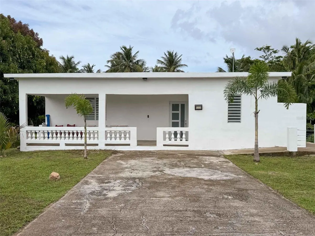 21 Calle Margin Martinez, Vieques, PR 00765 - Image #1