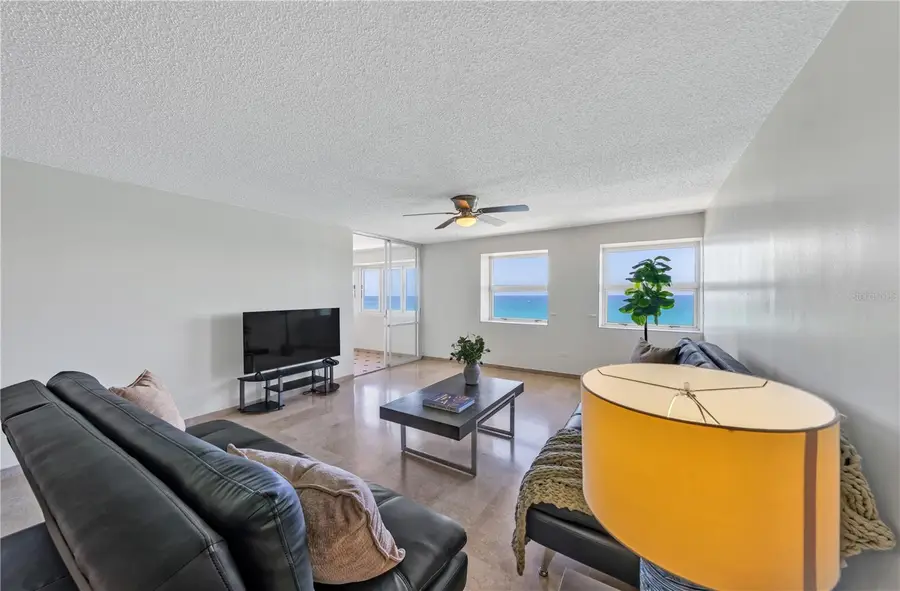 3307 Isla Verde Avenue #1202, Carolina, PR 00979 - Image #3