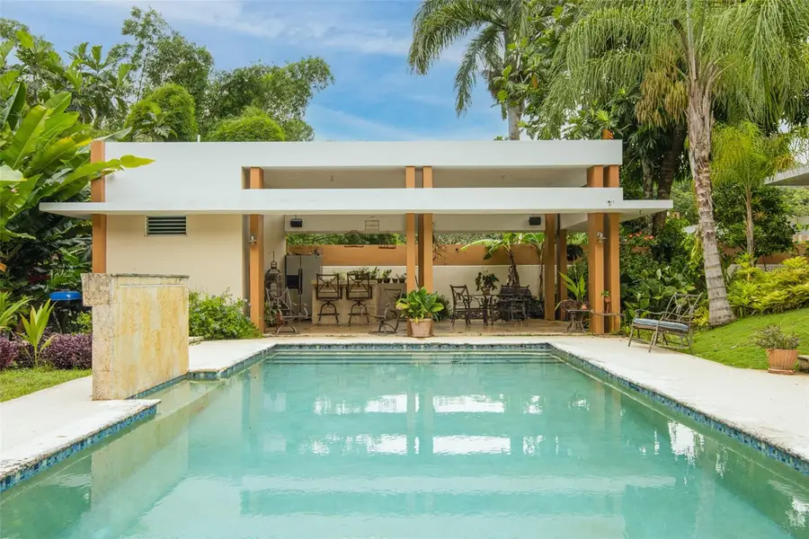 8 Yaguez | Estancias Del Ro, Aguas Buenas, PR 00703 - Image #3