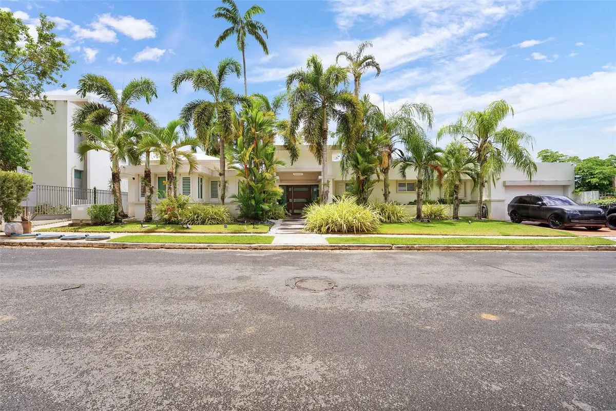 154 Calle Violeta, San Juan, PR 00927 - Image #1