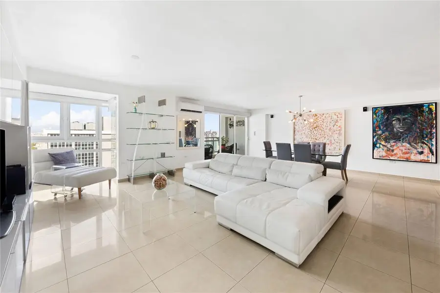 305 Villamil #1712, San Juan, PR 00907 - Image #2