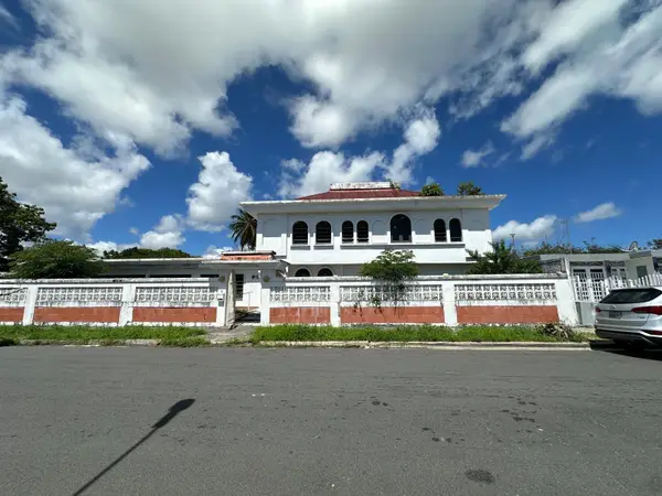 5 Calle 519 QB6 Urbanizacin Country Club, CAROLINA, PR 00982