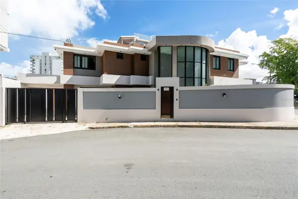 1 Almendares, SAN JUAN, PR 00907